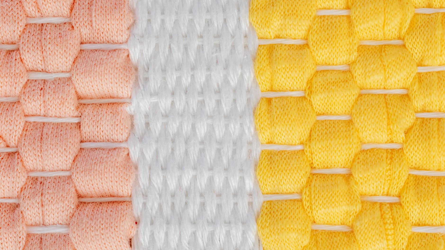 Je portais du coton lisse en pleine canicule à 38° : le jour où j'ai essayé le seersucker gaufré, j'ai compris pourquoi je...