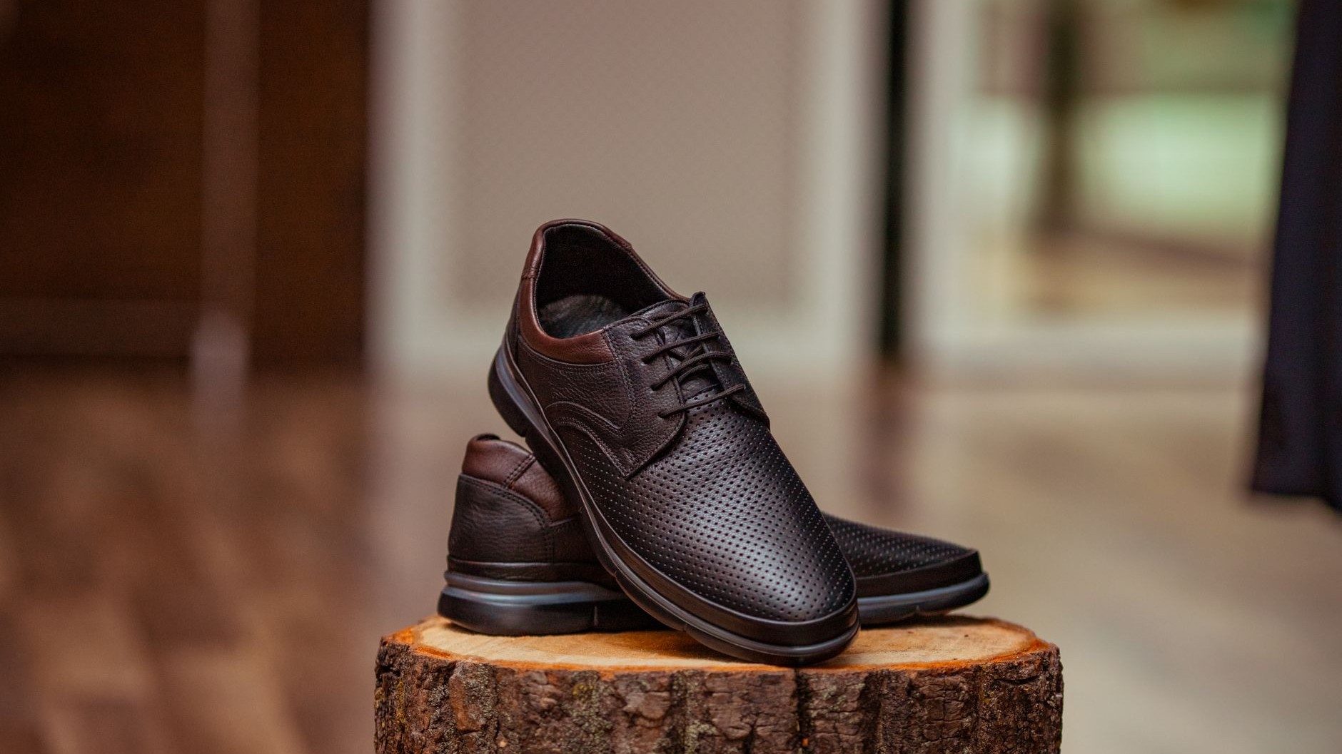 J'ai remis mes derbies en cuir deux jours d'affilée tout l'automne juste parce qu'ils allaient avec tout : au bout d'un mo...