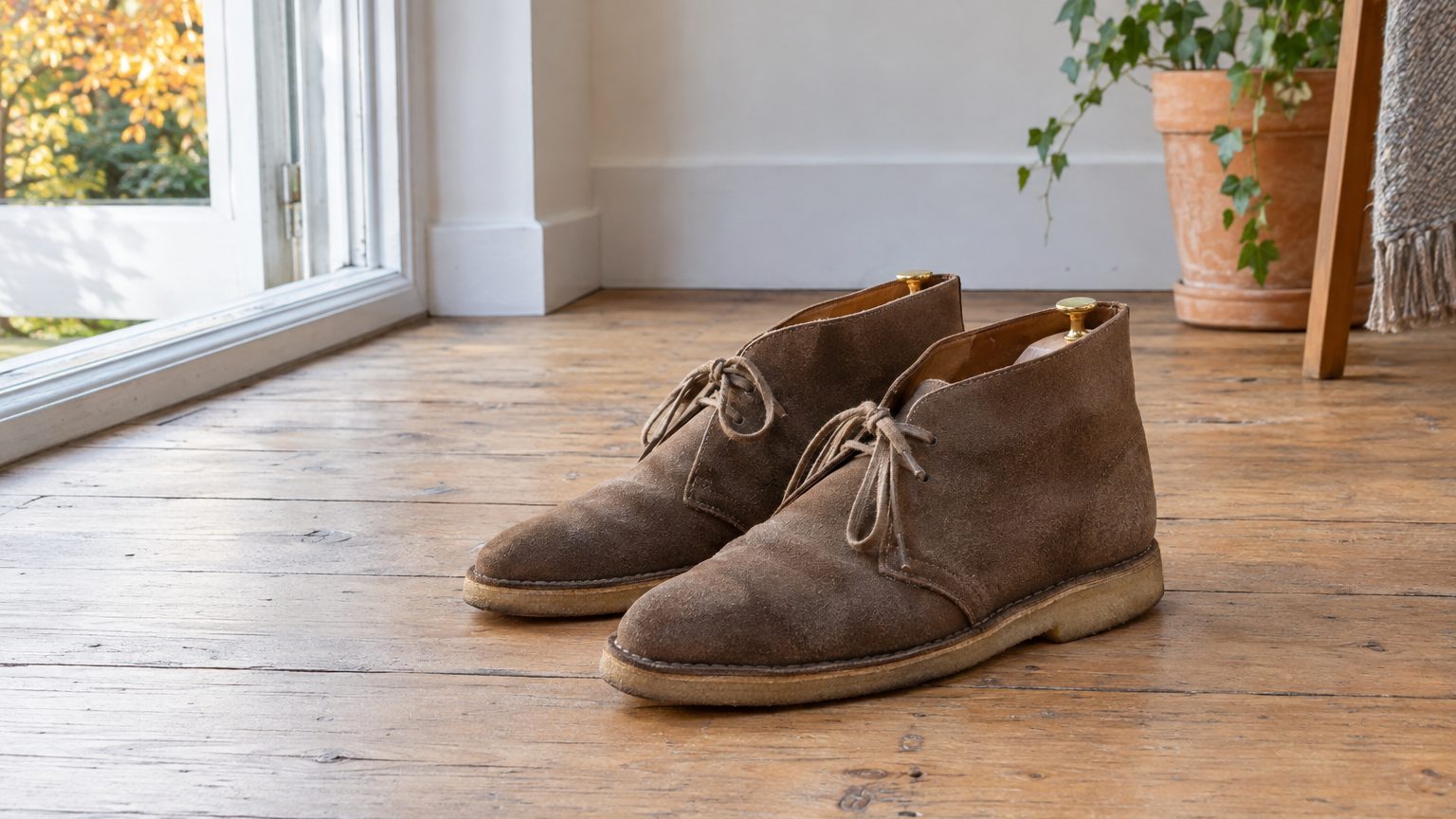 Mon cordonnier ne pose jamais ses desert boots près du radiateur en hiver et ce n'est pas pour protéger le cuir